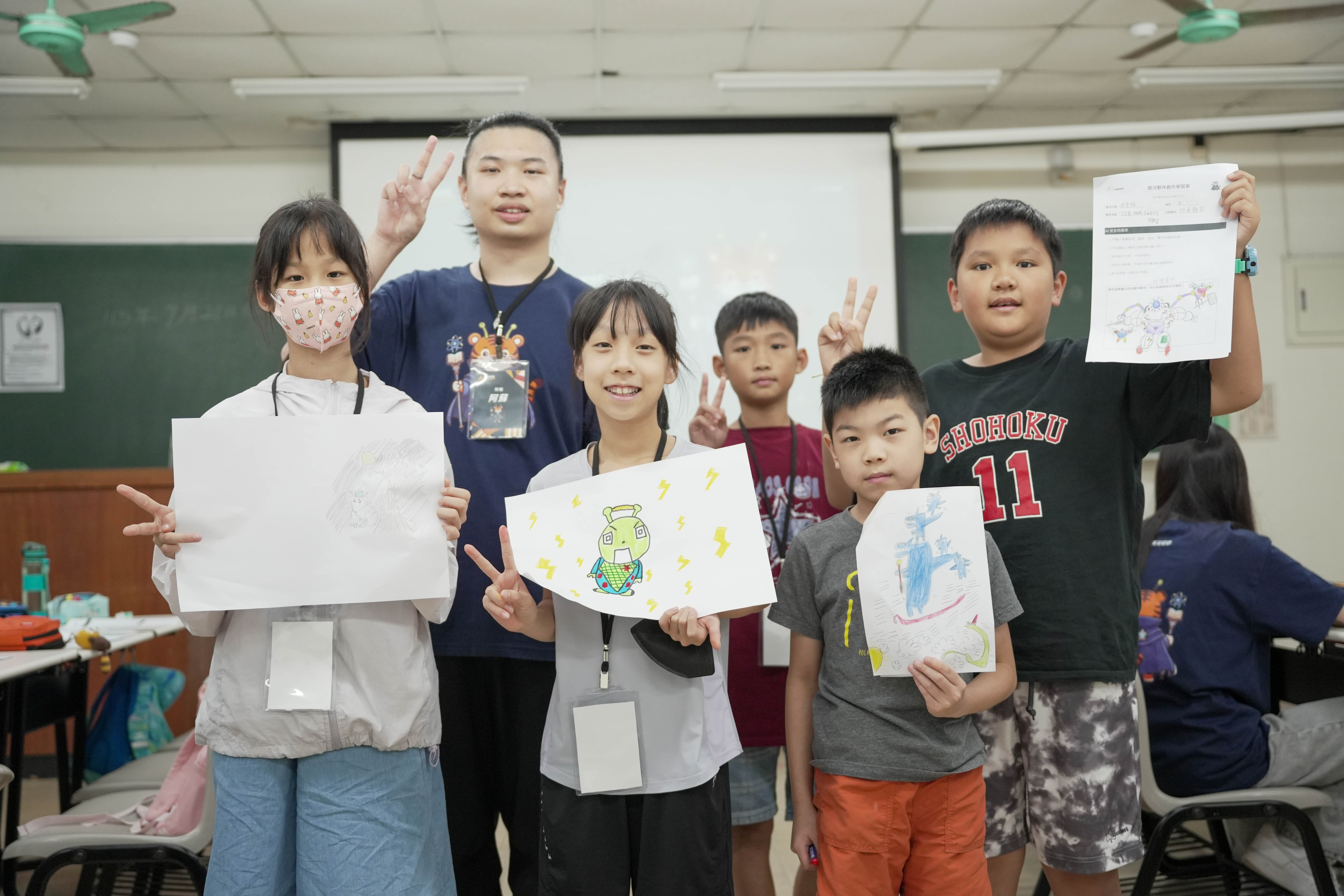 小隊作品合影